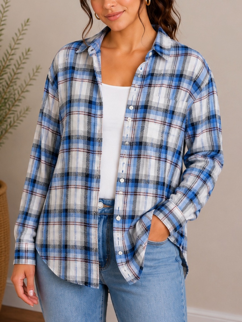 Old Navy Women’s Blue Plaid Boyfriend Button-Down Flannel Top, size Large